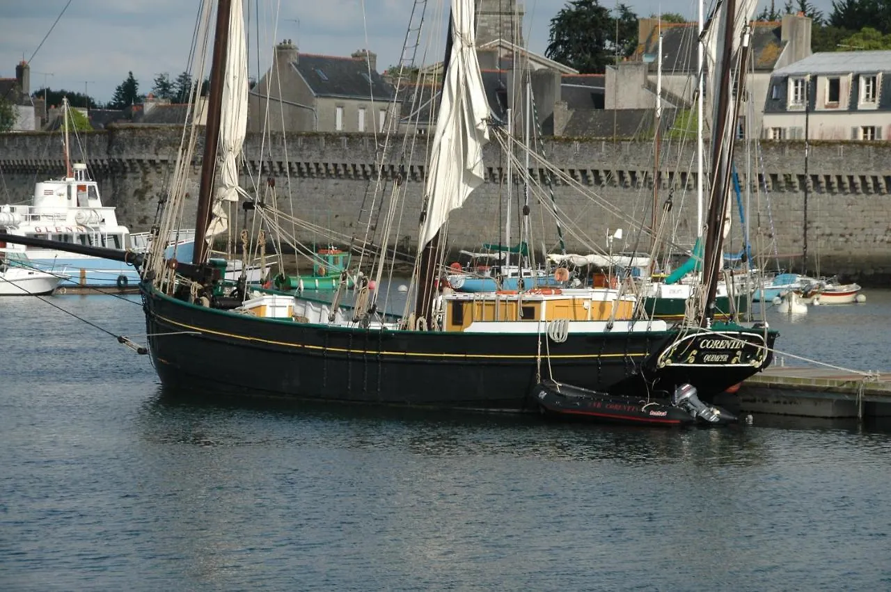 Votre Vue En Bleu !! Tres Lumineux, Vue Mer Exceptionnelle Et Plages, Wir Sprechen Flieben Deutsch, We Speak English Concarneau 0*,